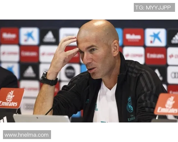 齐达内遇到噩耗,本泽马受伤下场,皇马遭遇连败困境